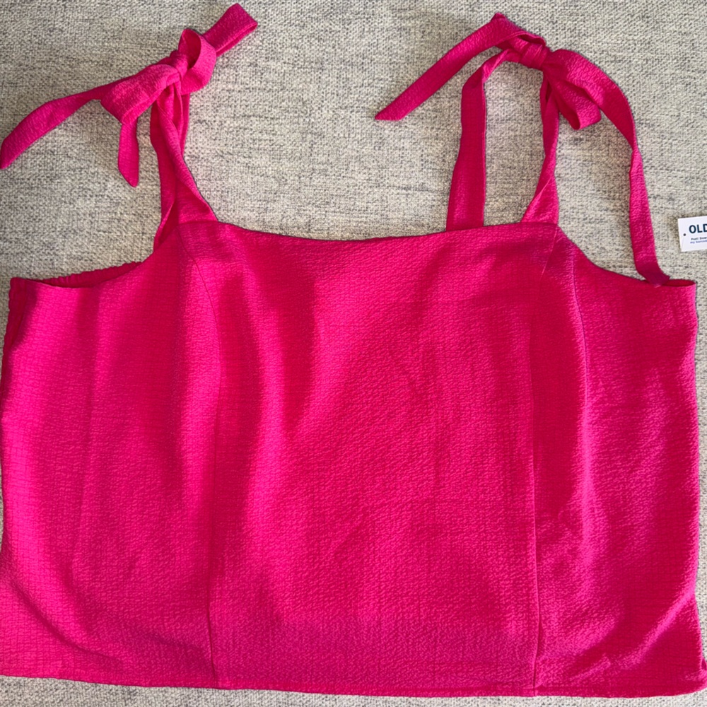 Old Navy Fuchsia Smocked Top